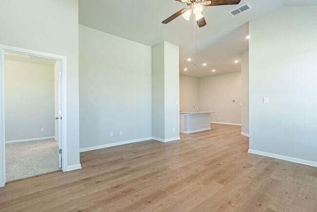 Building Photo - 414 Cross Barn Blvd