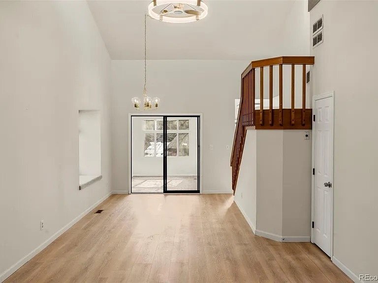 Building Photo - 9527 239th St