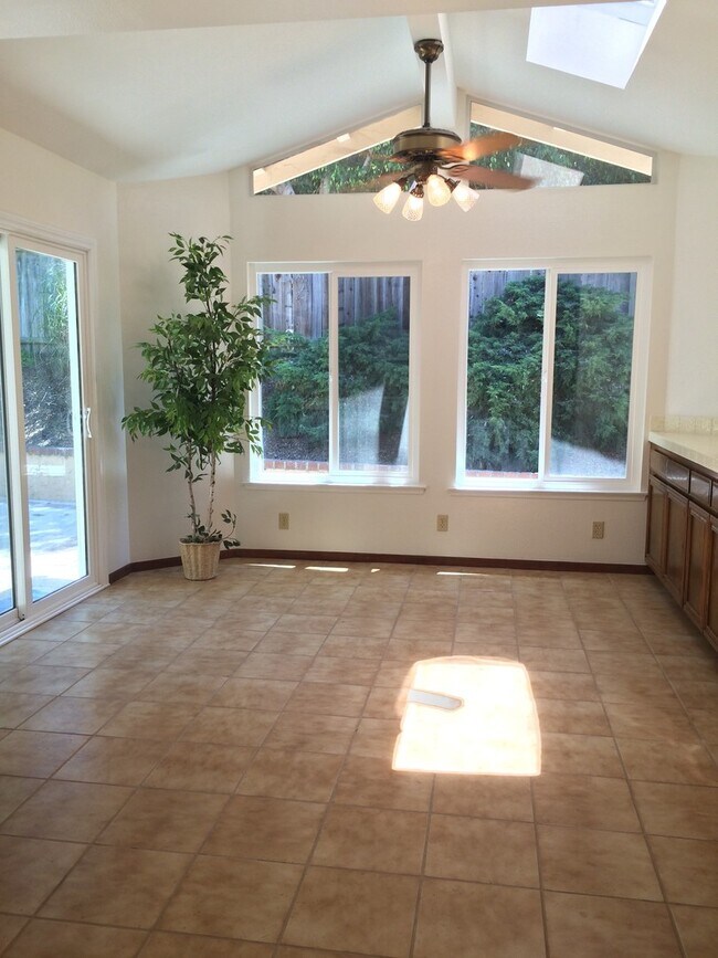 Building Photo - 27012 Cordero Ln