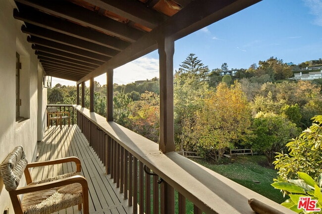 Building Photo - 1744 Reedvale Ln