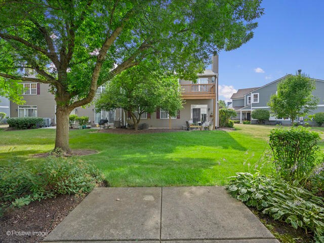 Building Photo - 835 Genesee Dr