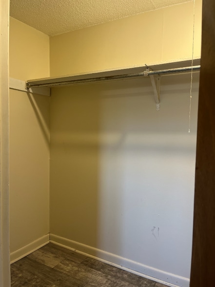 Building Photo - 143 Hendricks Blvd