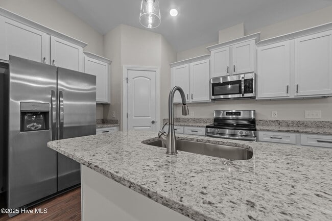 Building Photo - 4229 Laurel Rdg Dr