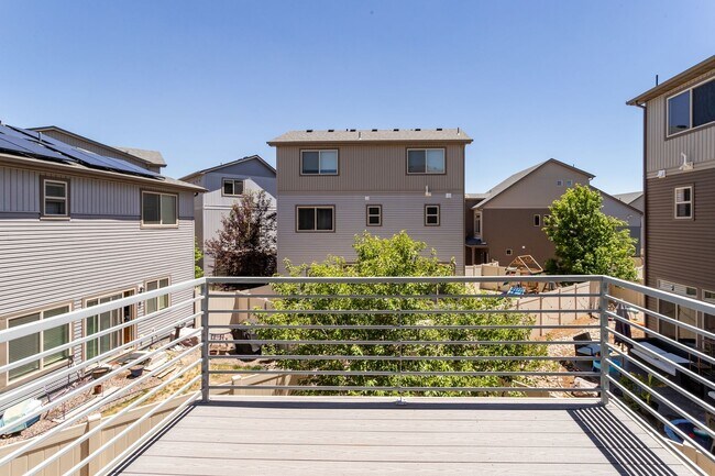 Building Photo - Move-In Ready Home in Desirable Banning Lewis Ranch!!