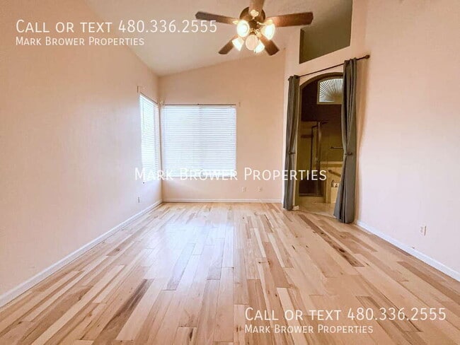 Building Photo - 941 N Florence Dr