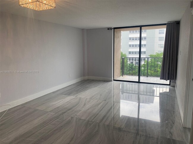 Building Photo - 16751 NE 9th Ave