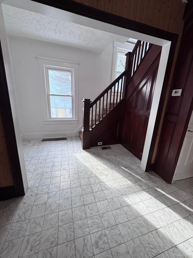 Building Photo - 709 Tower Ave