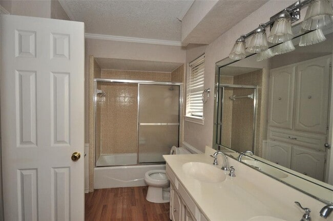 Building Photo - 1904 Papeete Dr