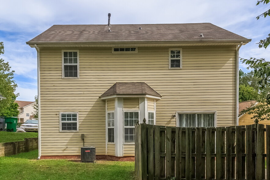Building Photo - 7526 Fallow Ln