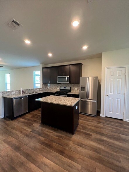 Building Photo - 4410 Rushing Ridge Ct
