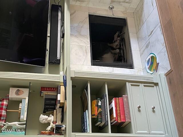 Building Photo - 5340 Yarmouth Ave