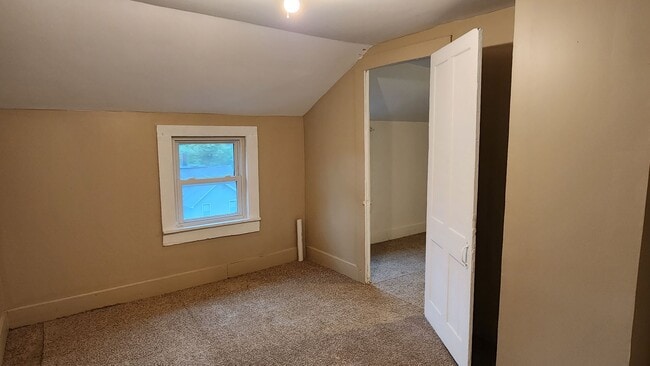 Building Photo - Four bedroom house available now  in Bradford PA! Home has been recently remodeled and is ready t...