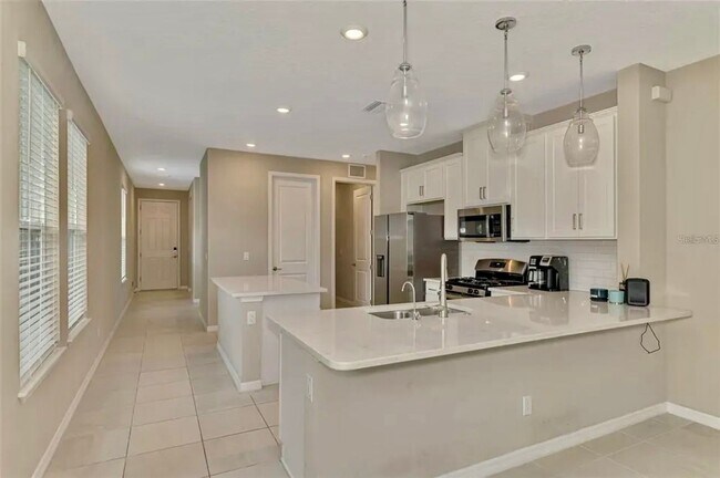 Building Photo - 6310 Grandview Hill Ct