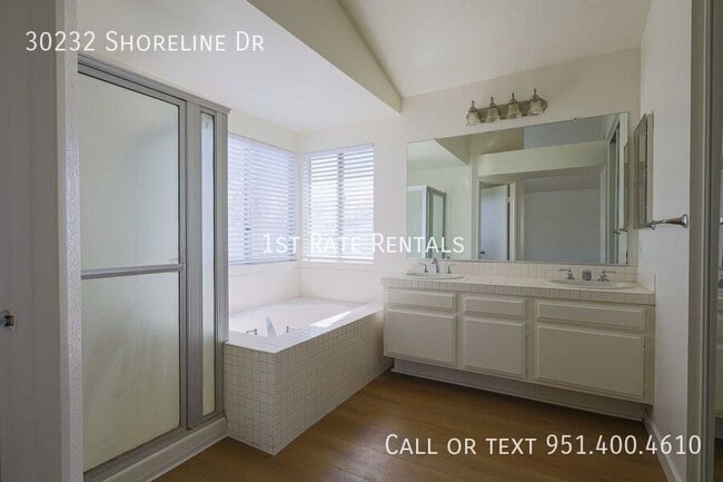 Building Photo - 30232 Shoreline Dr