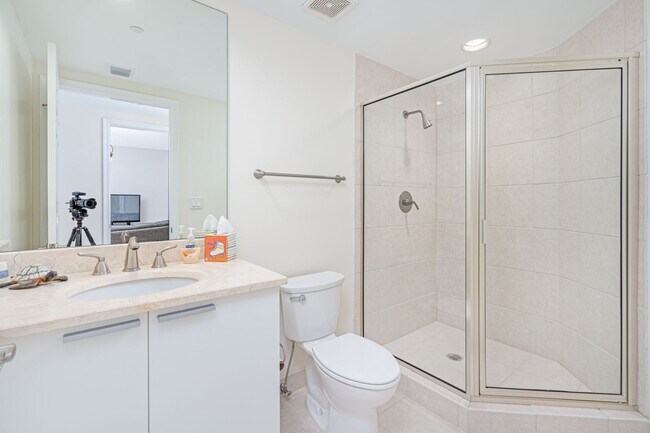 Building Photo - Furnished Condo at Marina Grande