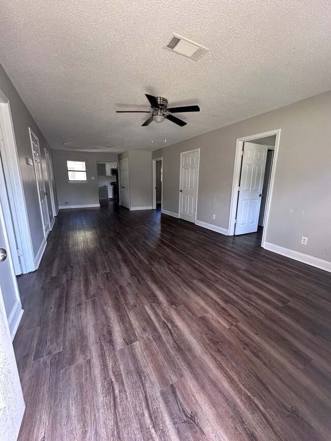 Building Photo - 1507c O'Neal Dr
