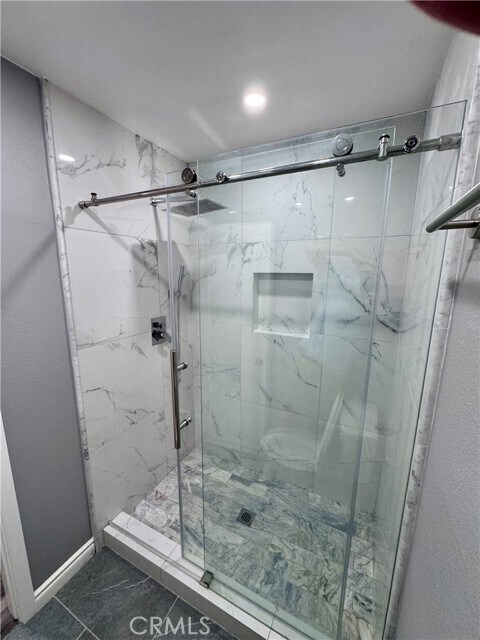 Building Photo - 1127 E Del Mar Blvd