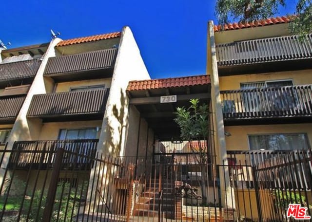 Building Photo - 730 N Eucalyptus Ave