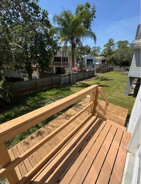 Building Photo - 7023 Oakwood Dr