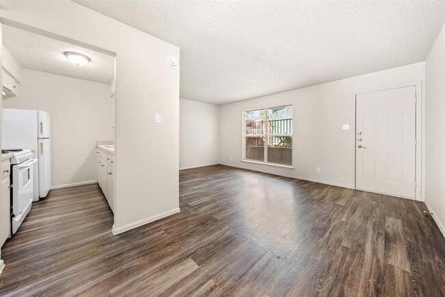 Primary Photo - 2314 Parker Ln