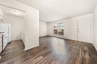 Building Photo - 2314 Parker Ln