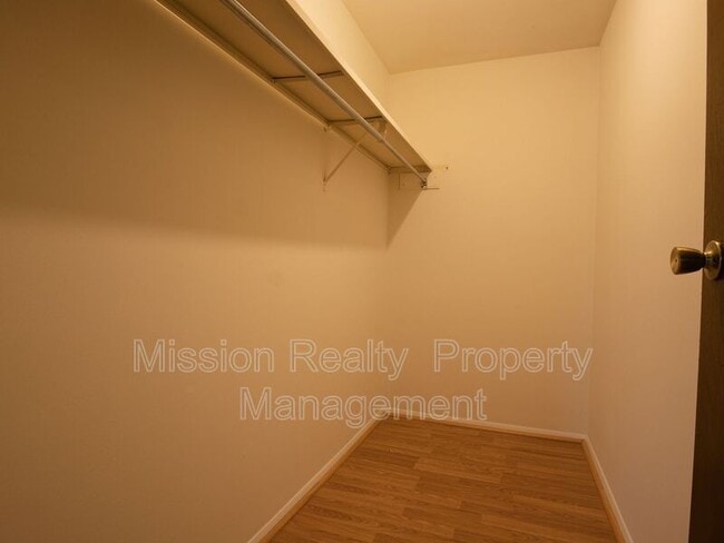 Building Photo - 9324 Gildenfield Ct