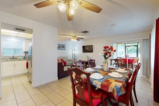 Building Photo - 4013 Audubon Dr