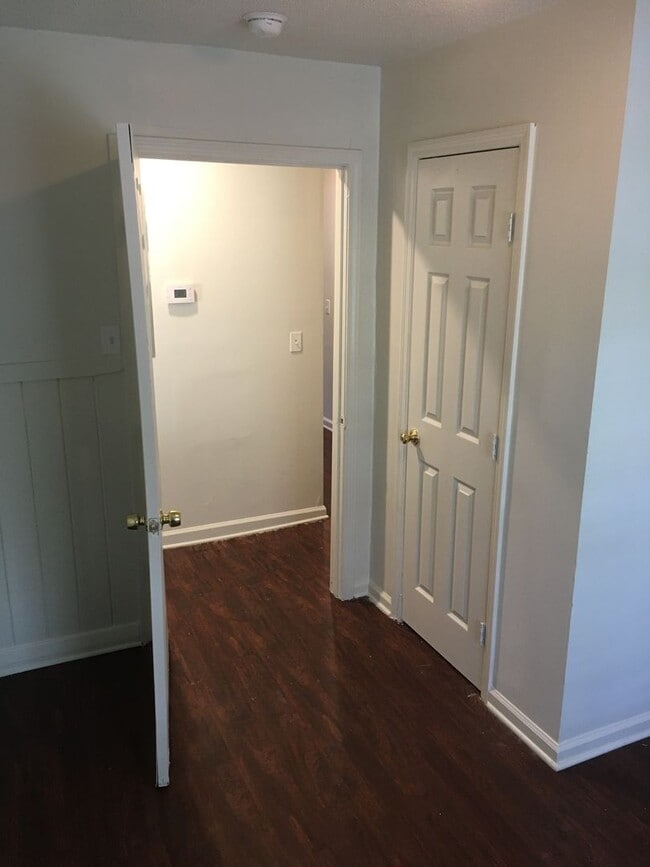 Building Photo - 30/32 Gardner Dr