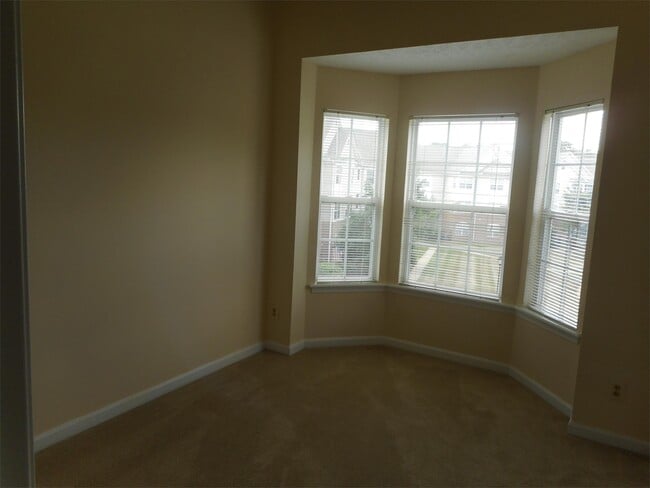 Building Photo - 104 Bayland Dr