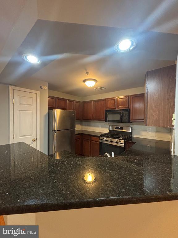 Building Photo - 13107 Millhaven Pl