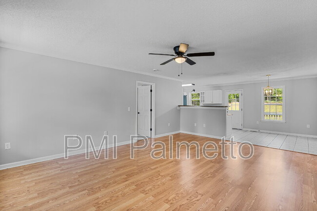 Building Photo - 156 Lanier Ave