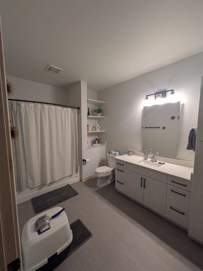 Building Photo - 6408 Bridge Rd