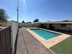 Building Photo - 5 Bed/3 Bath With Pool Backing the 60