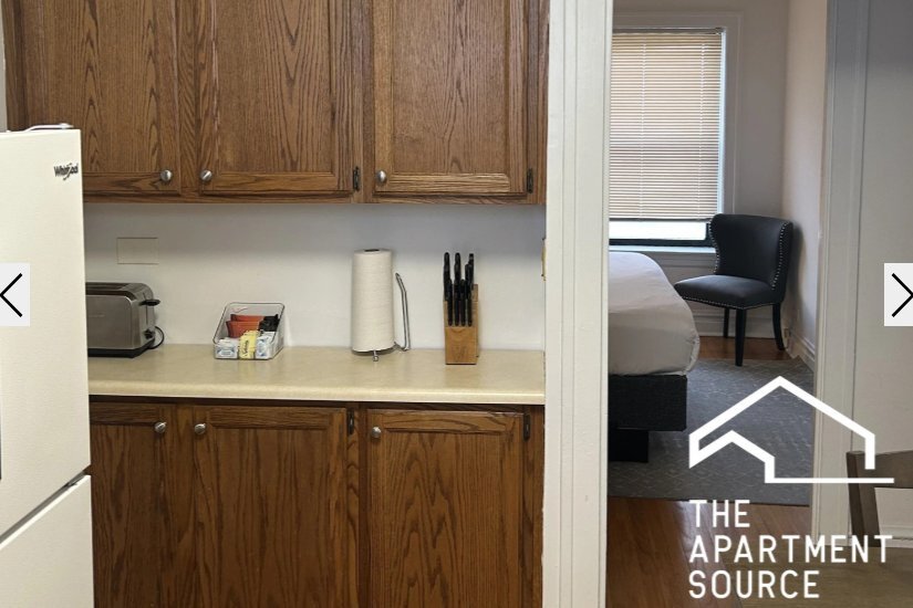 Building Photo - 1911 W Larchmont Ave