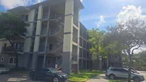 Building Photo - 2801 Riverside Dr