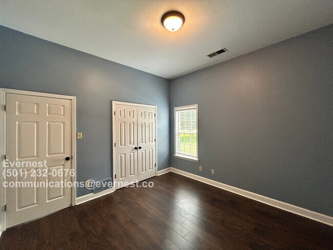 Building Photo - 9501 William Little Dr