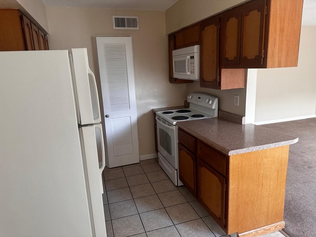 Building Photo - 4175 Krupp Dr