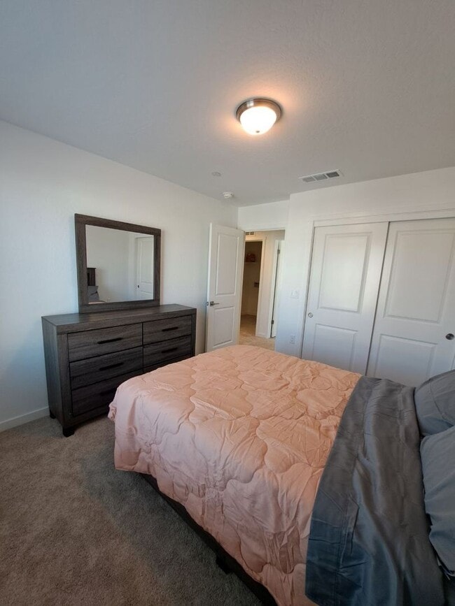 Building Photo - MOVE IN READY: Brand-New 2-Story Home with...
