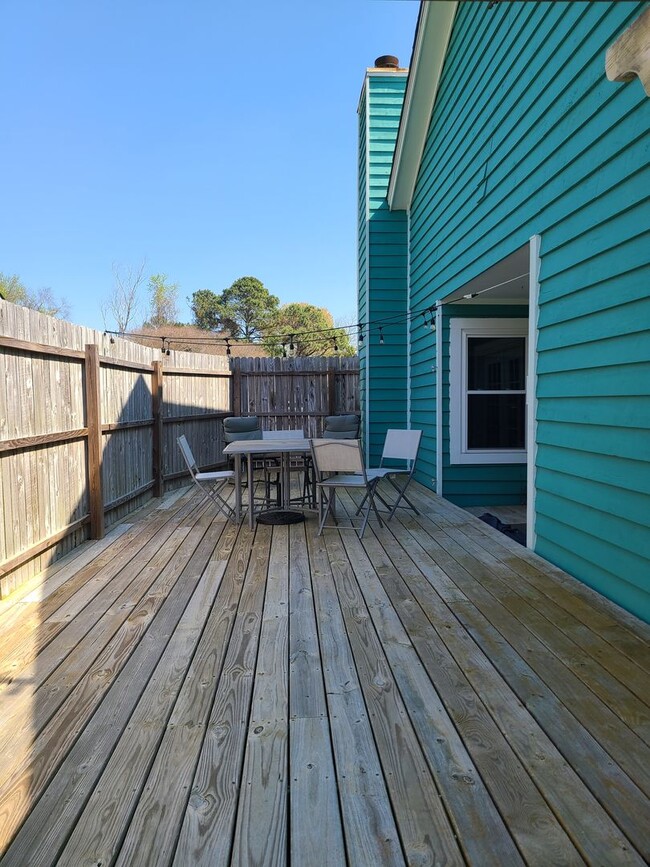 Building Photo - Cozy Home in Prime Location!