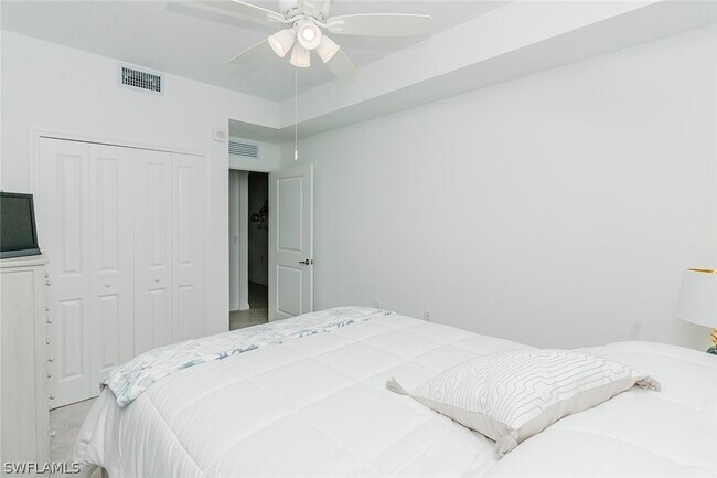 Building Photo - 5555 Double Eagle Cir