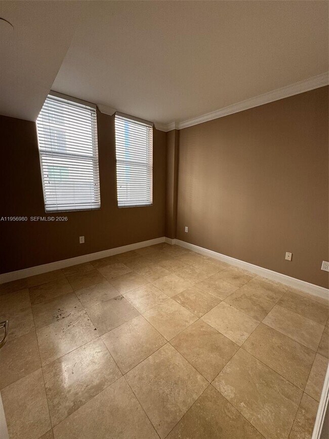 Building Photo - 4100 Salzedo St