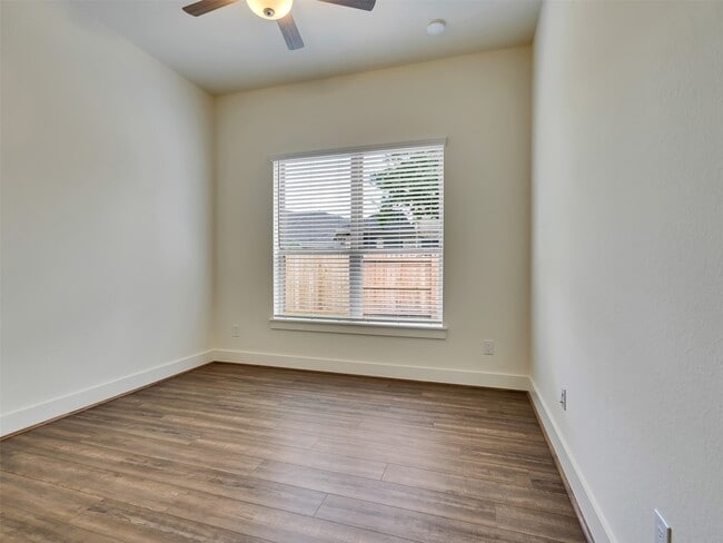 Building Photo - 20126 Turtle Brook Ln