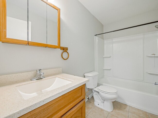 Building Photo - 125 E Van Riper Rd