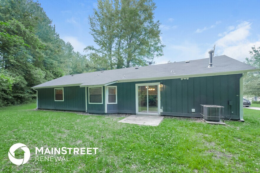 Building Photo - 145 Lynda Ln