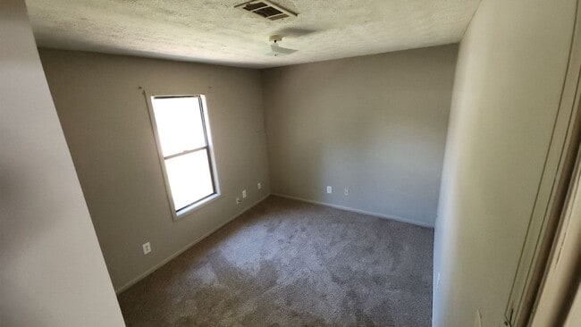 Building Photo - Monthly Paid Rent