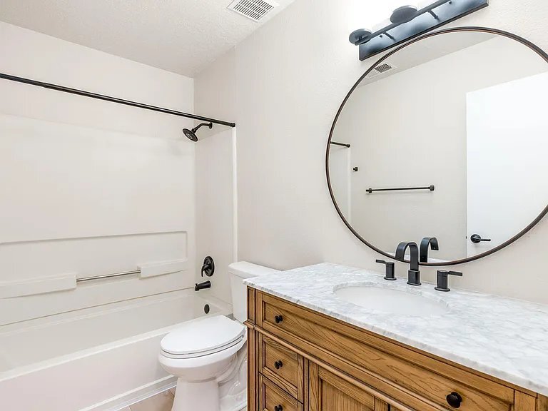 Building Photo - 10640 Rigoletto Dr NW