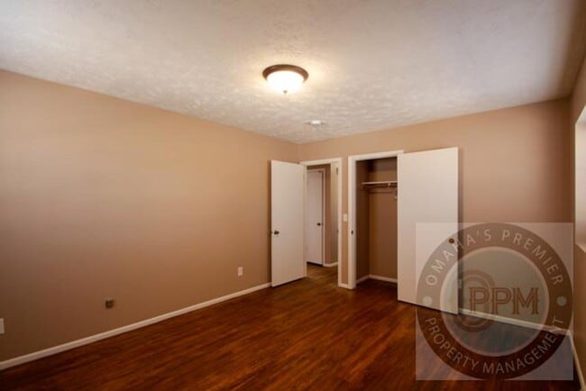 Building Photo - Charming 6 Bed 2 Bath Home Near the Offutt