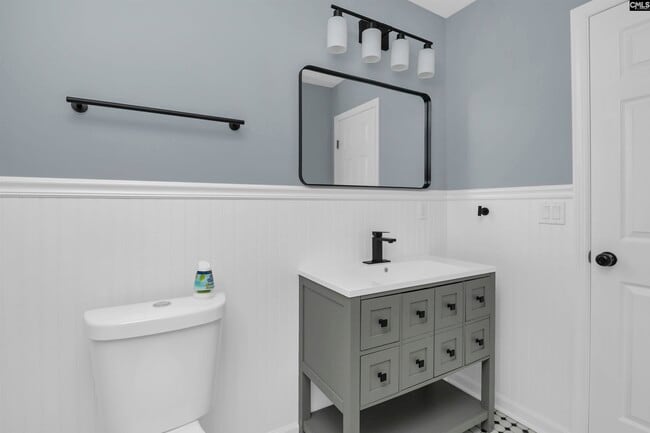 Building Photo - 3001 Truman St