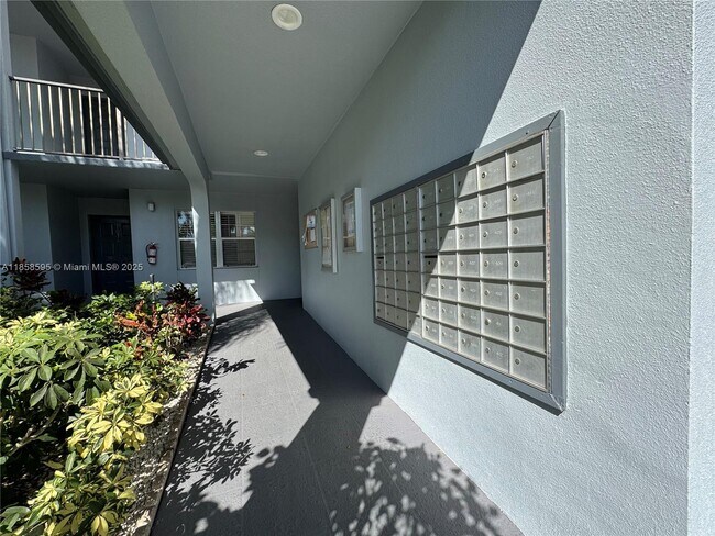 Building Photo - 1151 SW 128th Terrace