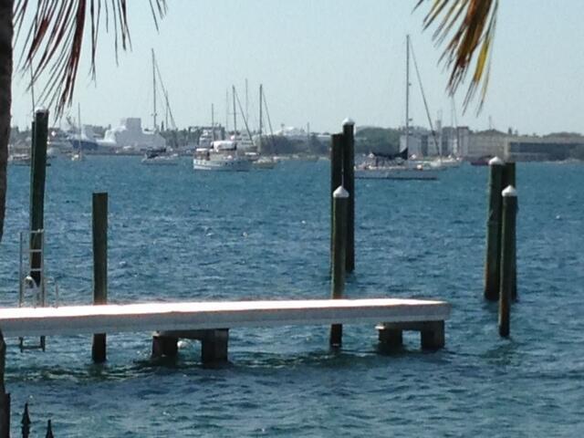 Building Photo - 300 S Australian Ave